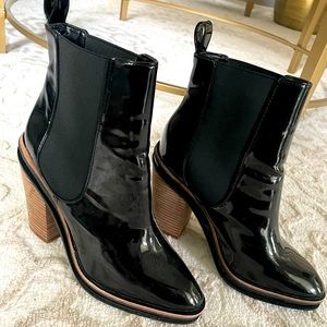 ALDO “Desarea” black patent chelsea boot 8.5